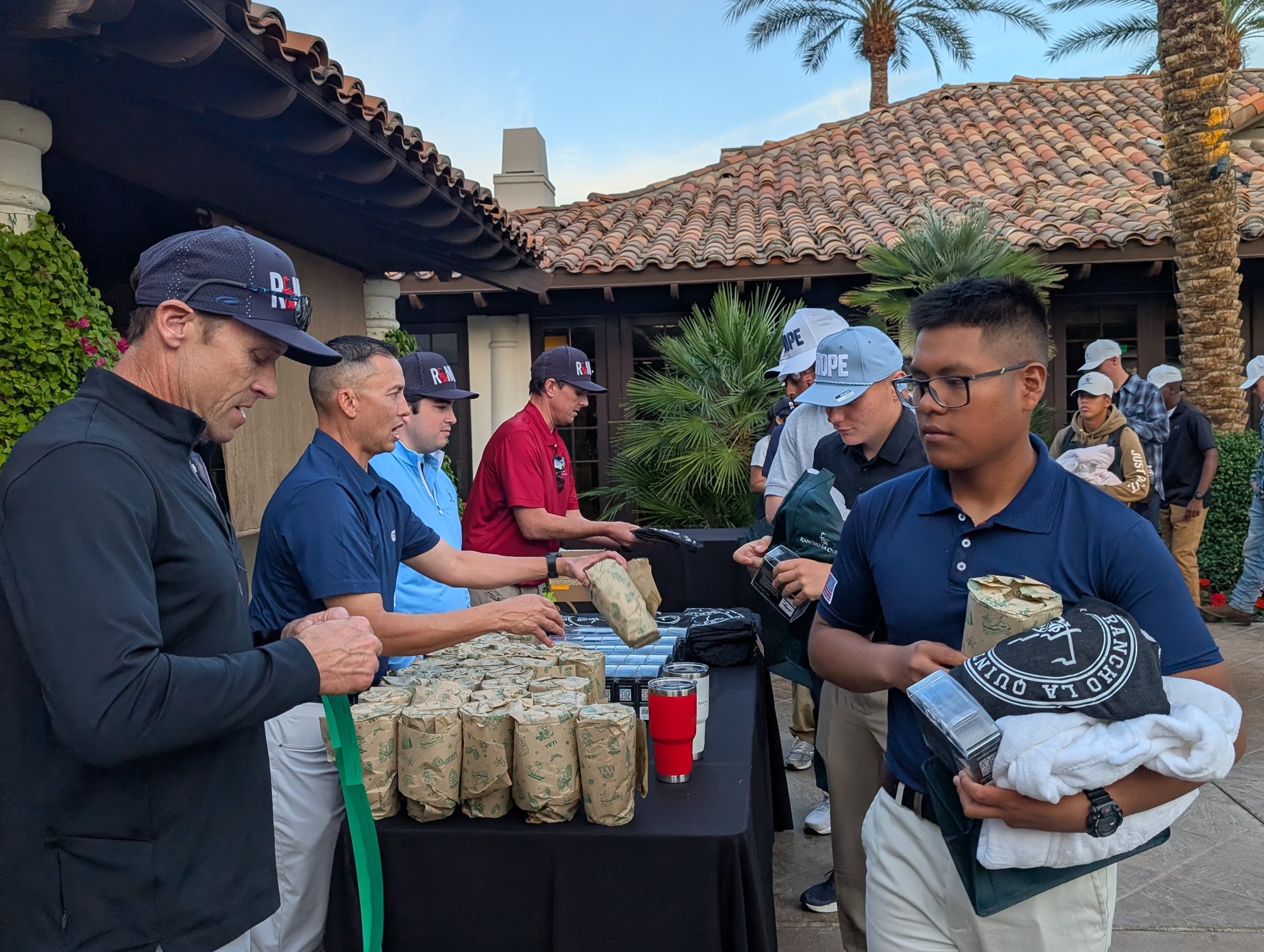 PXL_20251128_001808616.MP